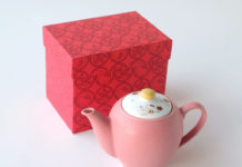 たち吉、「ハローキティ」コラボ第7弾として花絵シリーズなど発売