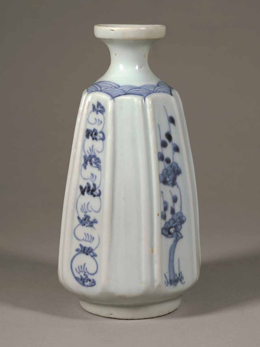 初期伊万里瓶（江戸前期）