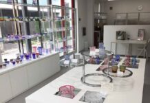 江戸切子を直販するショールームを移転してオープン 江戸切子協同組合