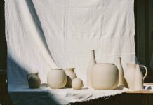 「TOBE」を発表 砥部焼のすこし屋